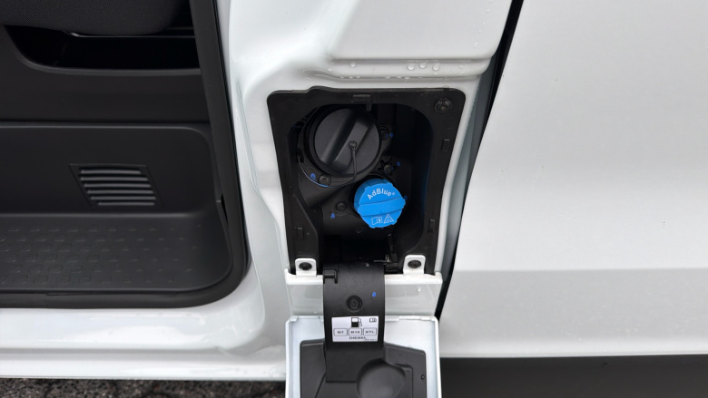 Renault Trafic Lwb Diesel LL30 Blue dCi 130 Advance [Safety] Van